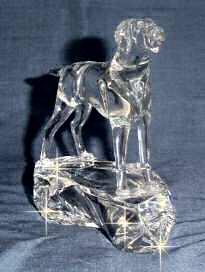 Hand-Sculpted Crystal Statue of Vizsla 3/4 View